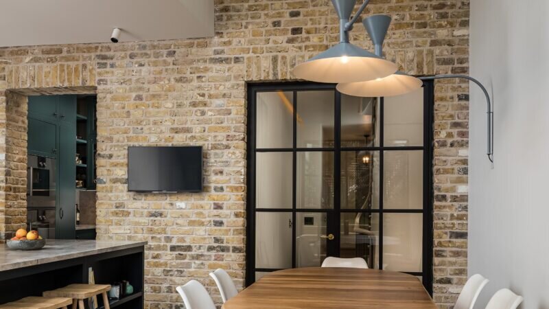 Bring steel windows and doors into the kitchen