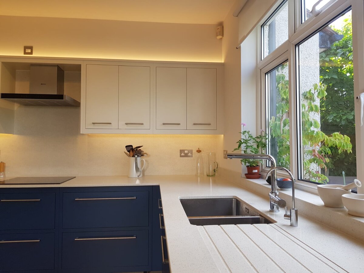 Diamik Glass launches new range of ecorok™ sustainable surfaces