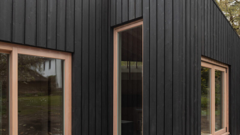 Butterfly House by Oliver Leech Architects
