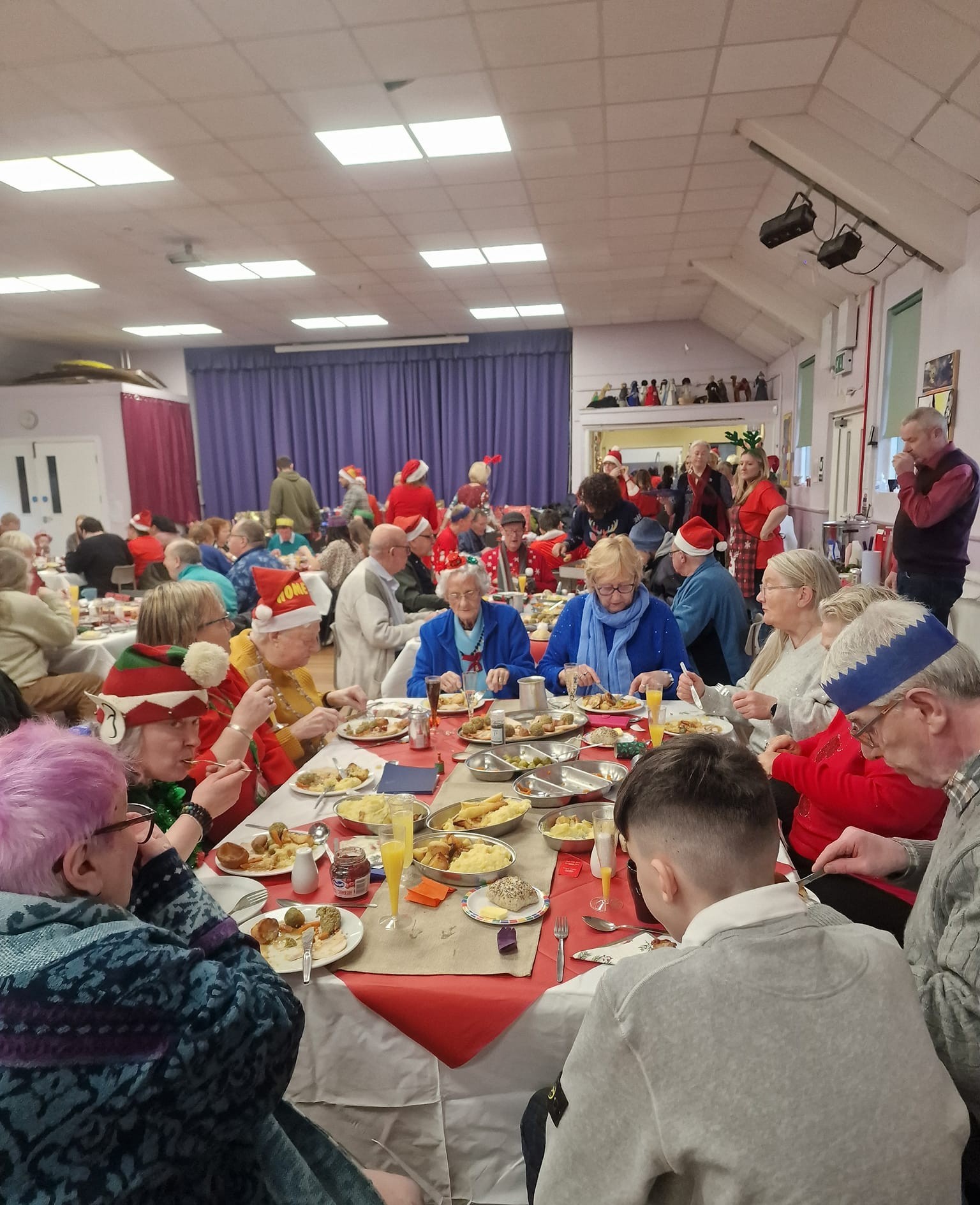 Evolution brings festive cheer by supporting Christmas Day dinner for those in need