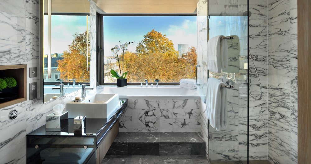 Brooklyn meets Belgravia At the Belgraves London hotel with bathrooms from Hansgrohe