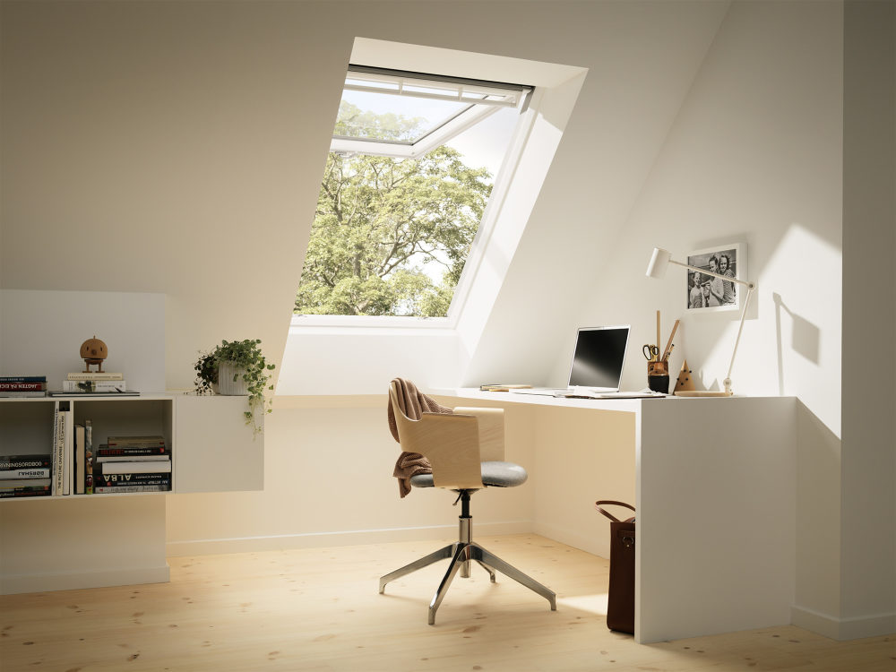 OUT WITH THE OLD, IN WITH THE NEW –  VELUX® REPLACEMENT GUIDE HELPS HOMEOWNERS UPGRADE ROOF WINDOWS