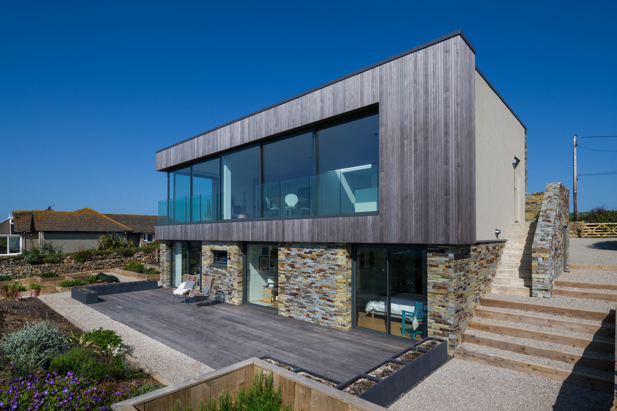 ‘Stone House’ offers unparalleled sea and castle views @KebonyWood