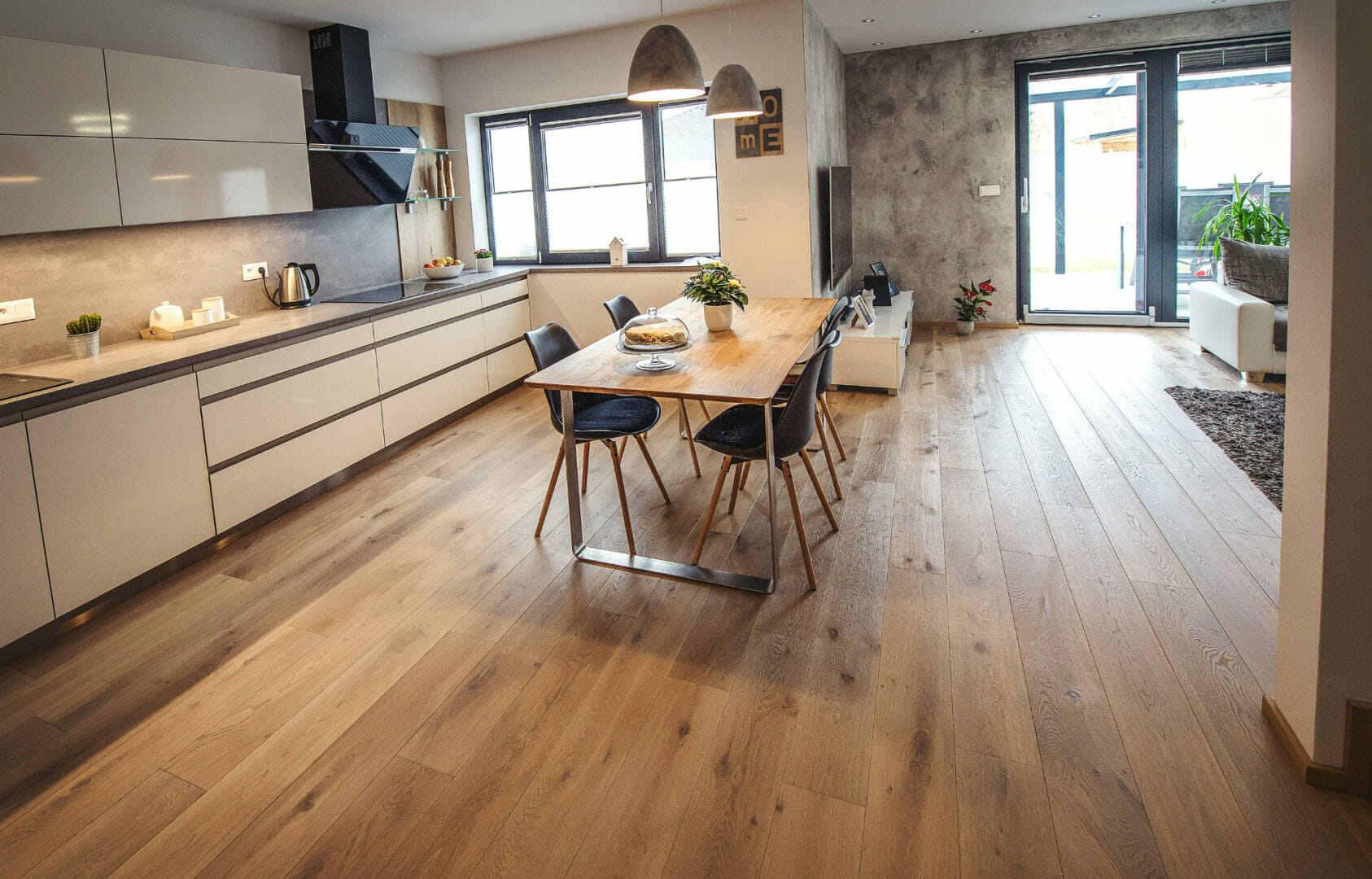 CHOOSING THE RIGHT SUSTAINABLE WOOD FINISH